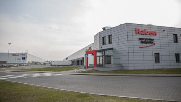 Panattoni Park Grodzisk III – otwarcie 42 500 m kw. dla Raben Logistics Polska Przemysł, BIZNES - Panattoni Europe, lider nieruchomości przemysłowych w Europie, zakończył budowę dwóch obiektów magazynowych o łącznej powierzchni ok. 42 500 m kw. dla firmy Raben Logistics Polska.