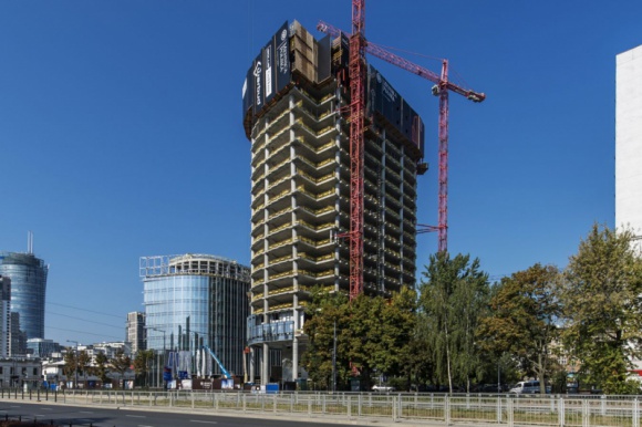 Restauracja MEET & EAT w Mennica Legacy Tower BIZNES, Nieruchomości - Różnorodna kuchnia, codziennie zmieniające się menu, potrawy łączące nieoczywiste smaki – to elementy wyróżniające koncept MEET & EAT, który powstanie w Mennica Legacy Tower.