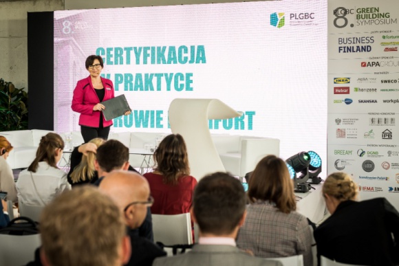 8. PLGBC Green Building Symposium. Przegląd trendów zrównoważonego budownictwa. BIZNES, Nieruchomości - 4 sesje tematyczne odpowiadające 4 megatrendom green building, ponad 300 uczestników z 6 krajów to 8. PLGBC Green Buiding Symposium. Największe wydarzenie branży zielonego budownictwa odbyło się 4 października br. w Centrum Praskim Koneser w Warszawie.
