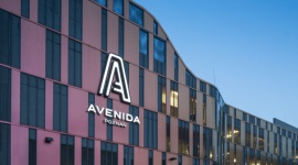 Avenida z pierwszym w Poznaniu salonem Smoke Shop