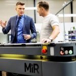 Mobile Industrial Robots (MiR) zgodnie z prognozami niemalże potraja sprzedaż