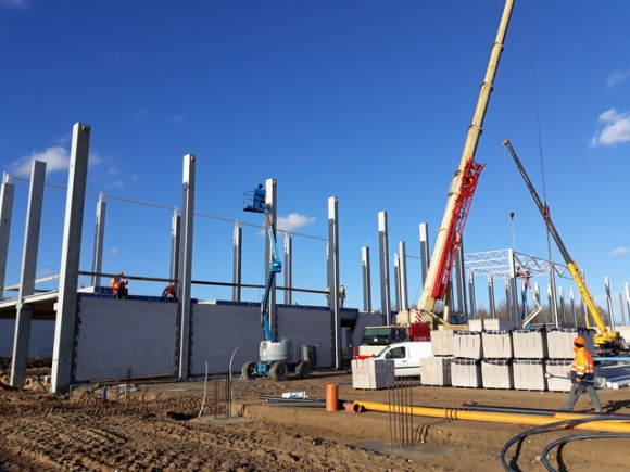 Panattoni Europe dla Hydroline w Stargardzie BIZNES, Nieruchomości - Panattoni Europe, lider rynku powierzchni przemysłowych w Europie, wystartował z budową fabryki dla Hydroline, fińskiego producenta siłowników hydraulicznych.