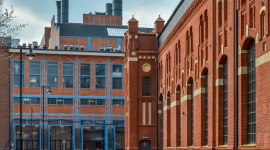 NCŁ - modne miejsce na mapie Łodzi BIZNES, Nieruchomości - Przemyślana i spójna architektura ma ogromny wpływ na budowanie klimatu i kreowanie wizerunku każdej przestrzeni miejskiej. Doskonale wiedzą o tym władze miasta Łodzi, które stworzyły największy projekt urbanistyczny w Europie Środkowo-Wschodniej – Nowe Centrum Łodzi.