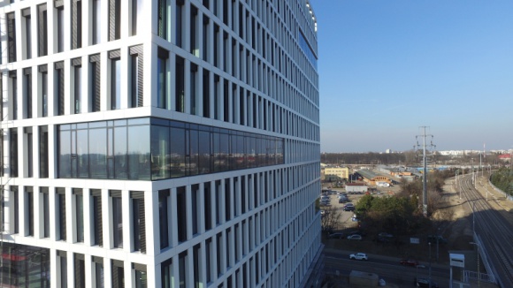 Vector+ przyciąga najemców nowatorską, energooszczędną architekturą BIZNES, Nieruchomości - Vector+ został zaprojektowany w oparciu o ekologiczne budownictwo i zieloną architekturę.