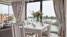 Warto inwestować w nieruchomości premium BIZNES, Nieruchomości - Inwestowanie w nieruchomości to jeden z topowych sposobów na lokowanie kapitału. Z założenia ma być źródłem pasywnego dochodu.