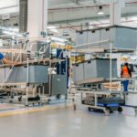 Flota robotów MiR200 usprawnia logistykę w zakładzie Whirlpool w Łodzi