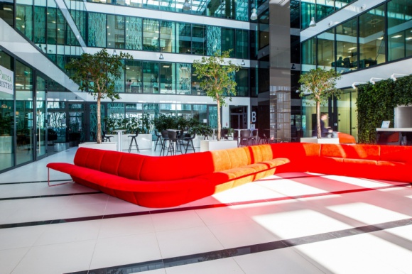 W ścisłym centrum czy na przedmieściach? Biurowe problemy startupów
