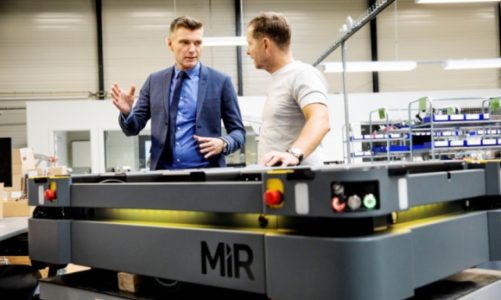 Rozwój MiR: MiR1000; AI w nawigacji; wdrożenia na świecie; program leasingowy