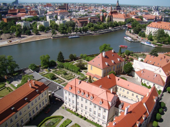 Wrocław, która dzielnica dla rodziny, a która dla singla? BIZNES, Nieruchomości - Bezpieczeństwo, dostęp do instytucji kultury i rozrywki, tereny zielone i rekreacyjne, jakie aspekty wrocławianie poszukujący mieszkania cenią sobie najbardziej? Oto najlepsze dzielnice Wrocławia zgodnie z preferencjami klientów.