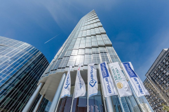 Mennica Legacy Tower na ostatniej prostej! BIZNES, Nieruchomości - Dzięki zaangażowaniu i odpowiedzialności wszystkich firm uczestniczących w realizacji Mennica Legacy Tower, prace wewnątrz wieżowca i w otoczeniu obu budynków kompleksu cały czas posuwają się naprzód.