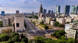 Kameralne biurowce zyskują na popularności BIZNES, Nieruchomości - W obecnym, gorącym czasie przemian rynkowych ekskluzywna powierzchnia w centralnie zlokalizowanych, butikowych biurowcach to dobra opcja dla firm migrujących z dużych, warszawskich obiektów