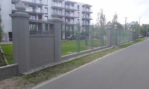 Rekonstrukcja zabytkowego ogrodzenie Vilda Park zakończona
