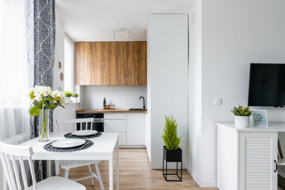 Marketing nieruchomości – wyróżnij się albo zgiń BIZNES, Nieruchomości - Pandemia wpłynęła także na rynek nieruchomości. Jak właściciele mieszkań na wynajem mogą odnaleźć się w tej sytuacji? Powinni jeszcze bardziej zwrócić uwagę na marketing nieruchomości. Po spełnieniu poniższych warunków znalezienie najemcy na pewno się powiedzie.