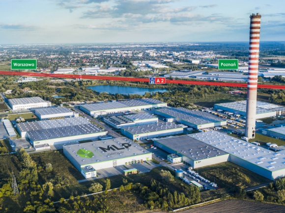 Największy polski producent kostek lodu kolejnym najemcą w MLP Pruszków II BIZNES, Nieruchomości - Największy polski producent i dystrybutor kostek lodu do celów spożywczych Pure Ice Sp z o.o. wprowadzi się do kompleksu logistycznego MLP Pruszków II i otrzyma ponad 3,5 tys. mkw. nowoczesnej przestrzeni magazynowej oraz biurowej.
