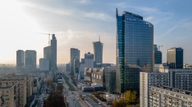 Mennica Legacy Tower z najemcami na pokładzie! BIZNES, Nieruchomości - Zakończyła się pierwsza faza przekazywania powierzchni biurowych najemcom Mennica Legacy Tower.